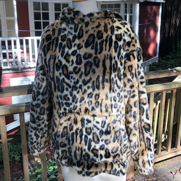 Silence & Noise Leopard Faux Fur Coat / Sweatshirt - Picture 2 of 3